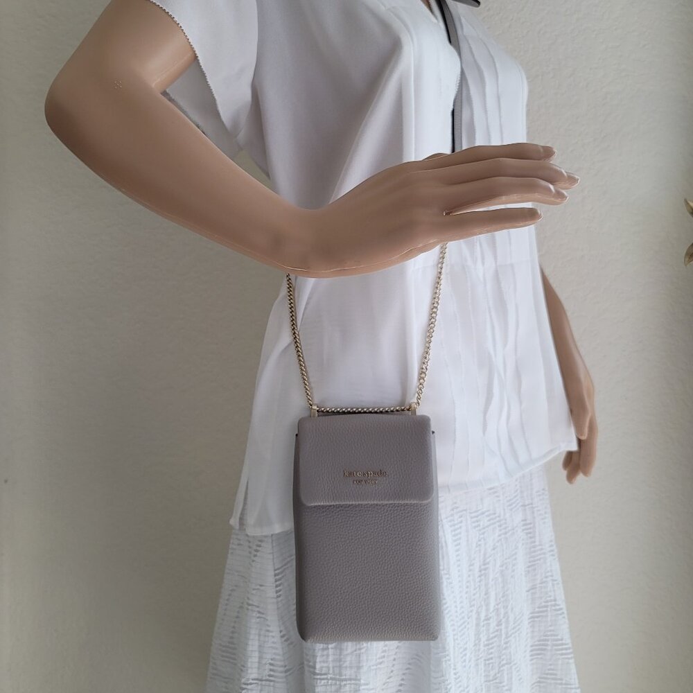 KATE SPADE Bradley North/South Pebbled Leather Phone Crossbody-True Taupe πβ - Picture 16 of 16